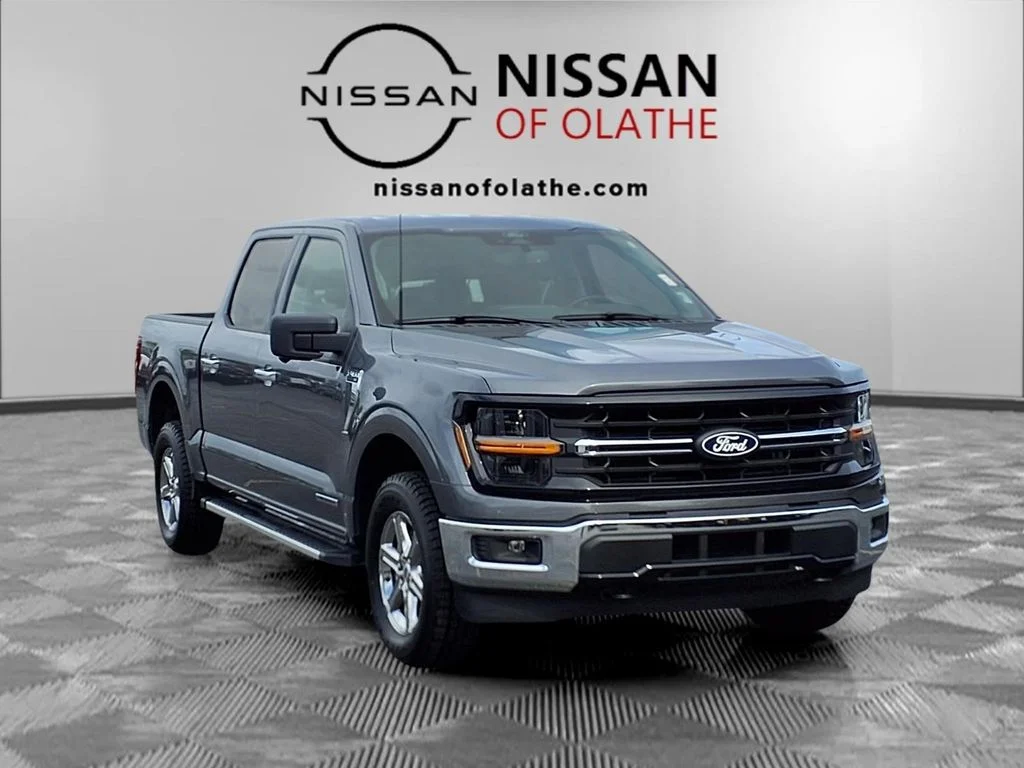 Used 2024 Gray Ford XLT image 30