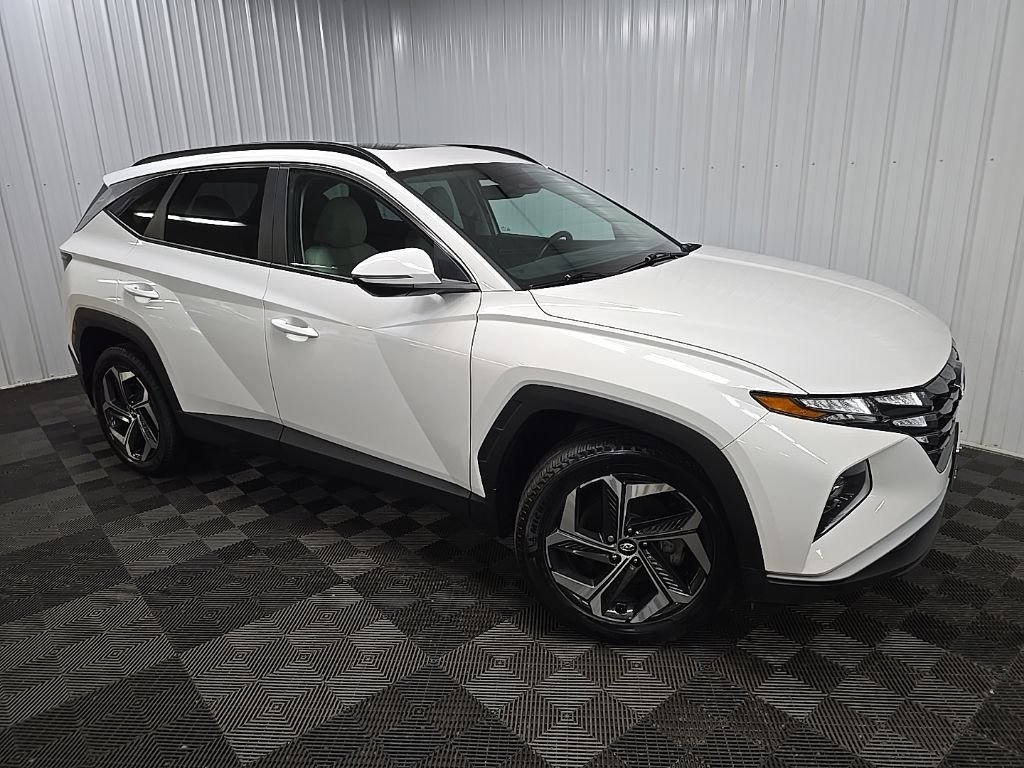 Used 2023 White Hyundai SEL image 7