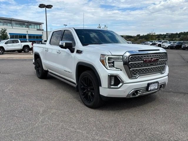 Used 2021 White GMC Denali image 8