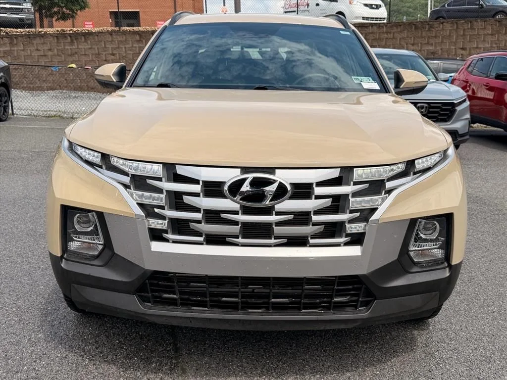 Used 2023 Beige Hyundai SEL image 18