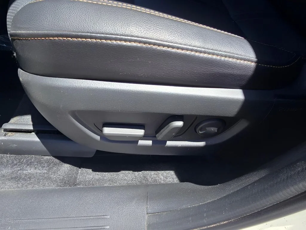 Used 2025 Rhodium White Premium Mazda Premium Package image 23