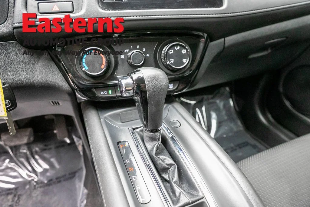 Used 2022 Black Honda LX image 13