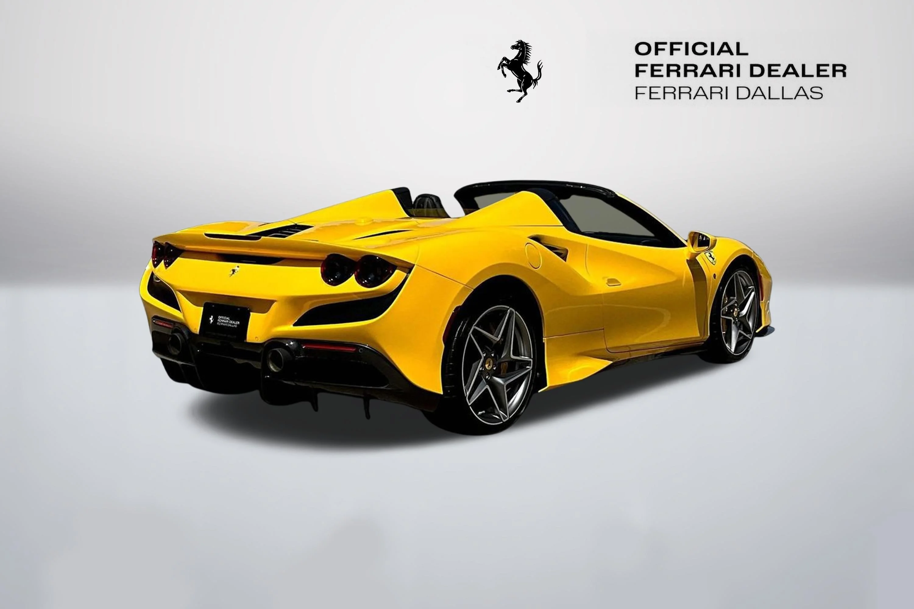 Used 2022 Giallo Modena Ferrari  image 7