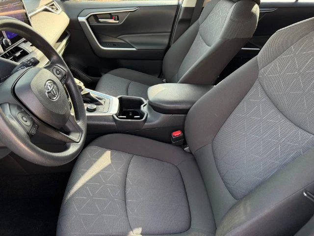 Certified Used 2024 SILVER SKY METALLIC Toyota XLE image 39