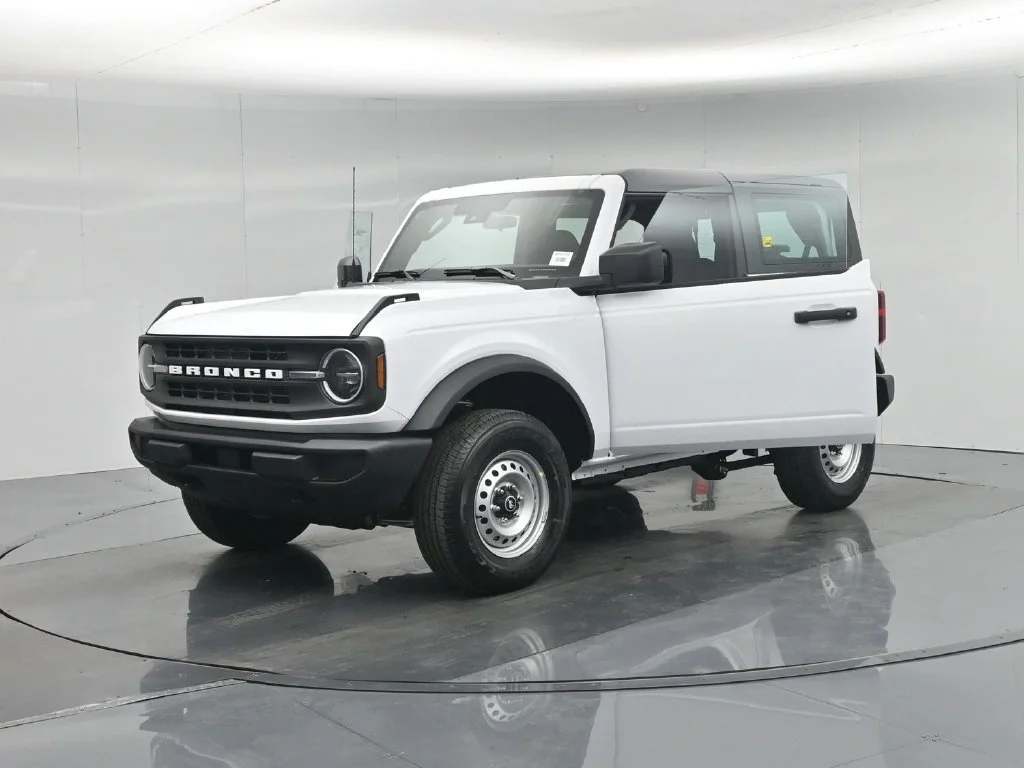 New 2026 Oxford White Ford Base image 26