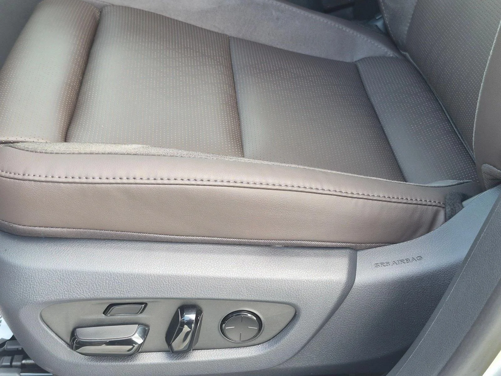 Used 2026 Iridium Lexus RX 350 Luxury image 7