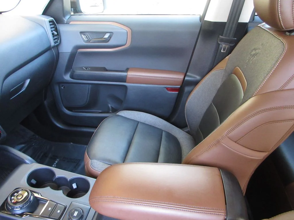 Certified Used 2023 Alto Blue Metallic Tinted Clearcoat Ford Outer Banks image 23