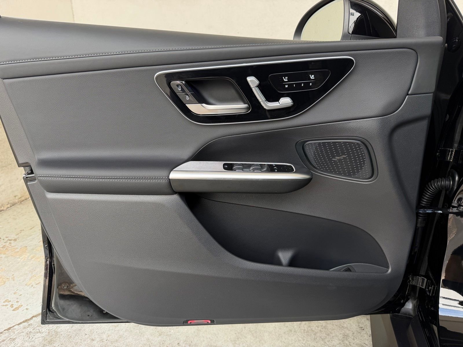 New 2026 Black Mercedes-Benz GLC 300 image 17