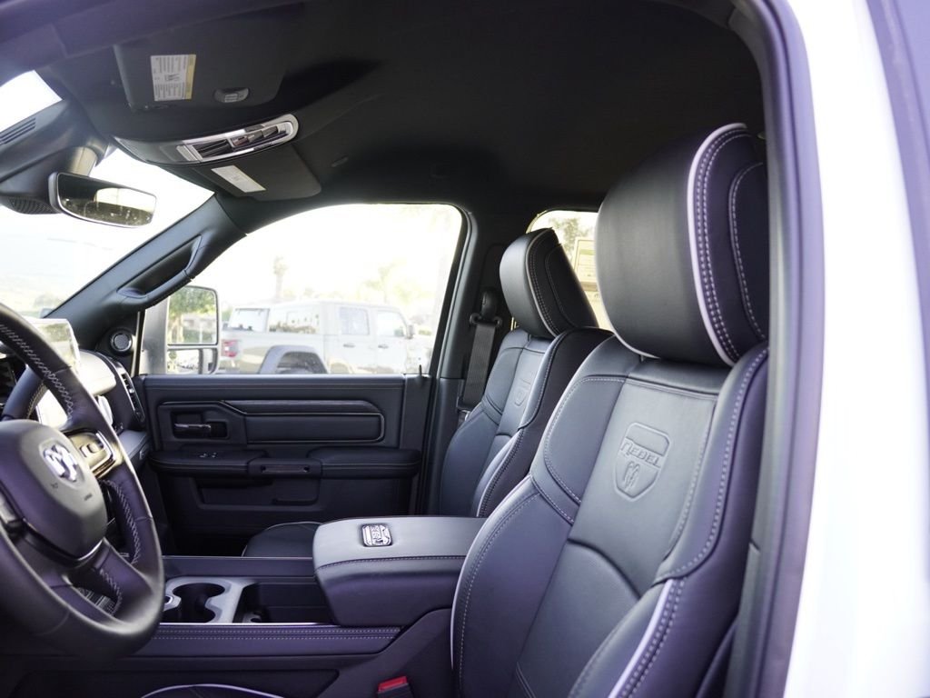 New 2026 Bright White Clear-Coat Exterior Paint RAM Rebel image 13