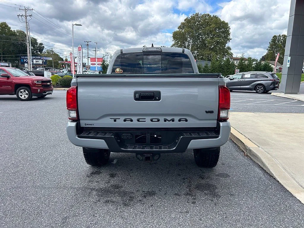 Used 2018  Toyota TRD Sport image 6