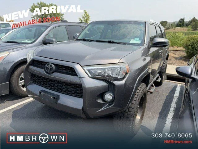 Used 2017 Magnetic Gray Metallic Toyota SR5 image 2