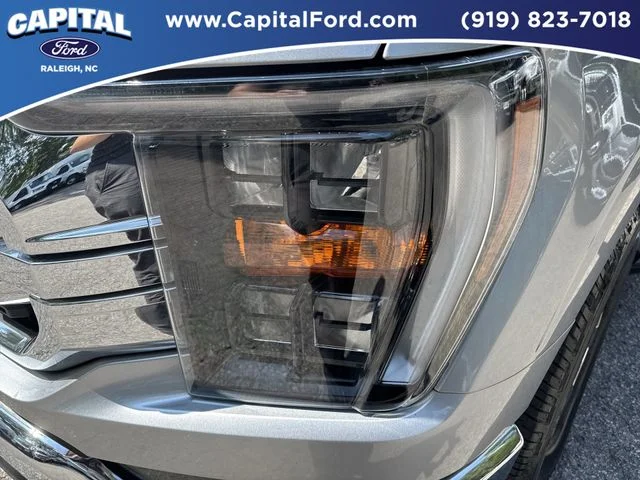Used 2022 Silver Ford XLT image 11