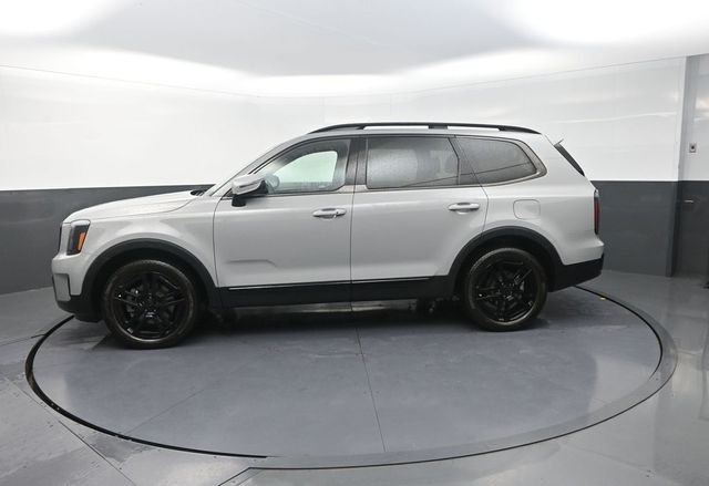 Used 2025 Gray Kia EX X-Line image 7