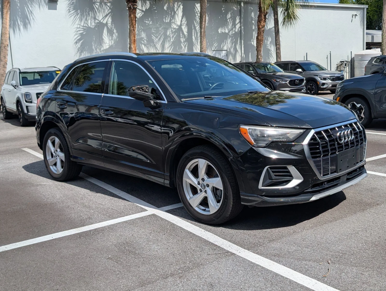 2020 Audi Q3 45 TFSI Premium quattro's photo