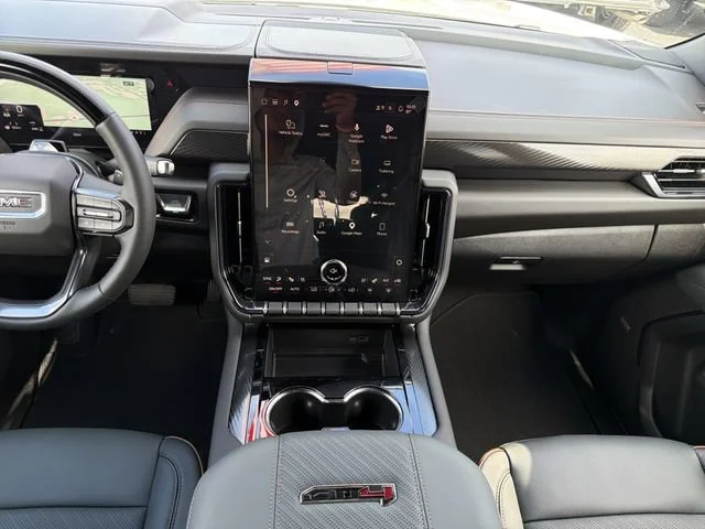 New 2026 Summit White GMC AT4 image 15