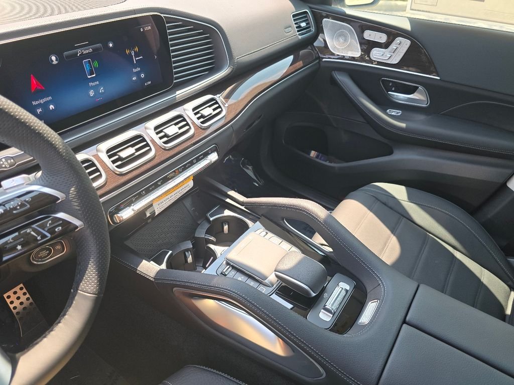 New 2026 Polar White Mercedes-Benz GLS 450 image 32