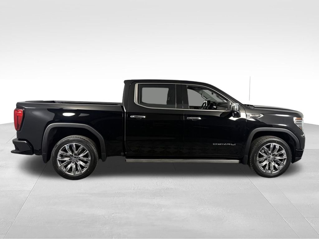 Used 2024 Onyx Black GMC Denali image 6