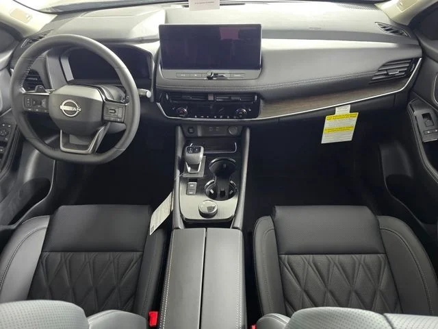 New 2026 Black Nissan Platinum image 15