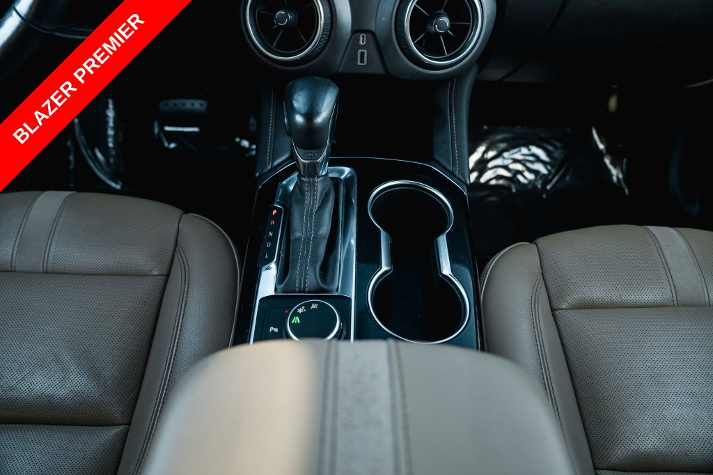 Used 2019 Summit White Chevrolet Premier image 23