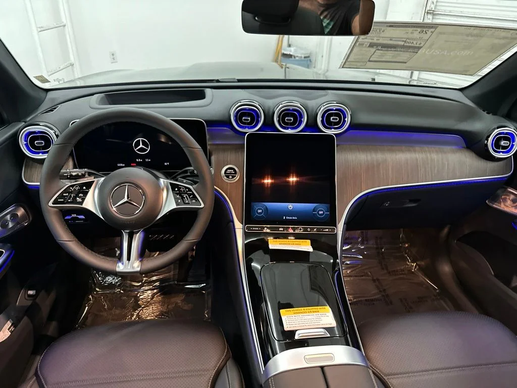 New 2026 Black Mercedes-Benz GLC 300 image 22