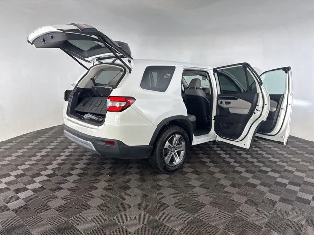 Used 2023 White Honda EX-L image 14