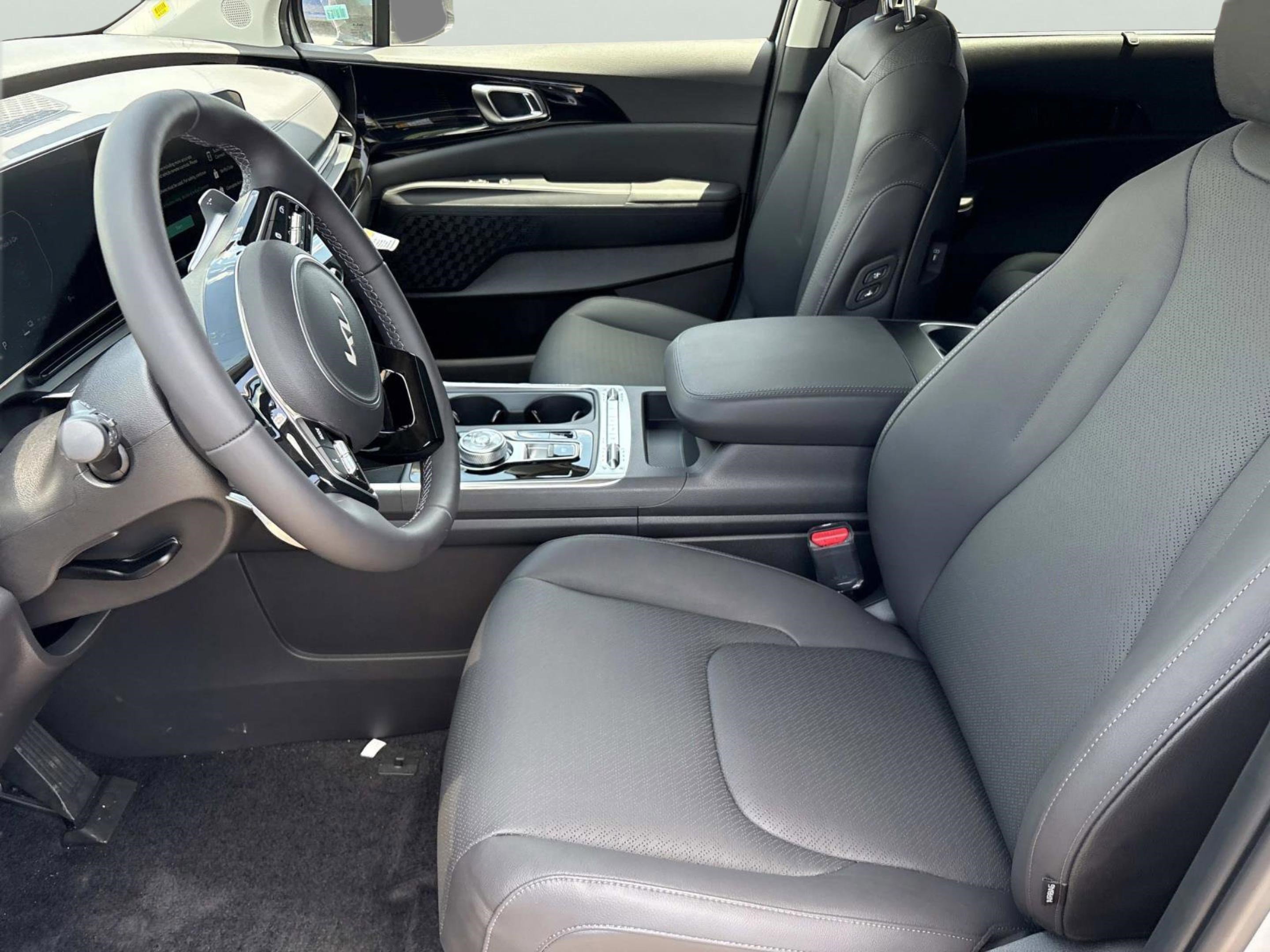 New 2026 Ceramic Silver Kia SX Prestige image 18