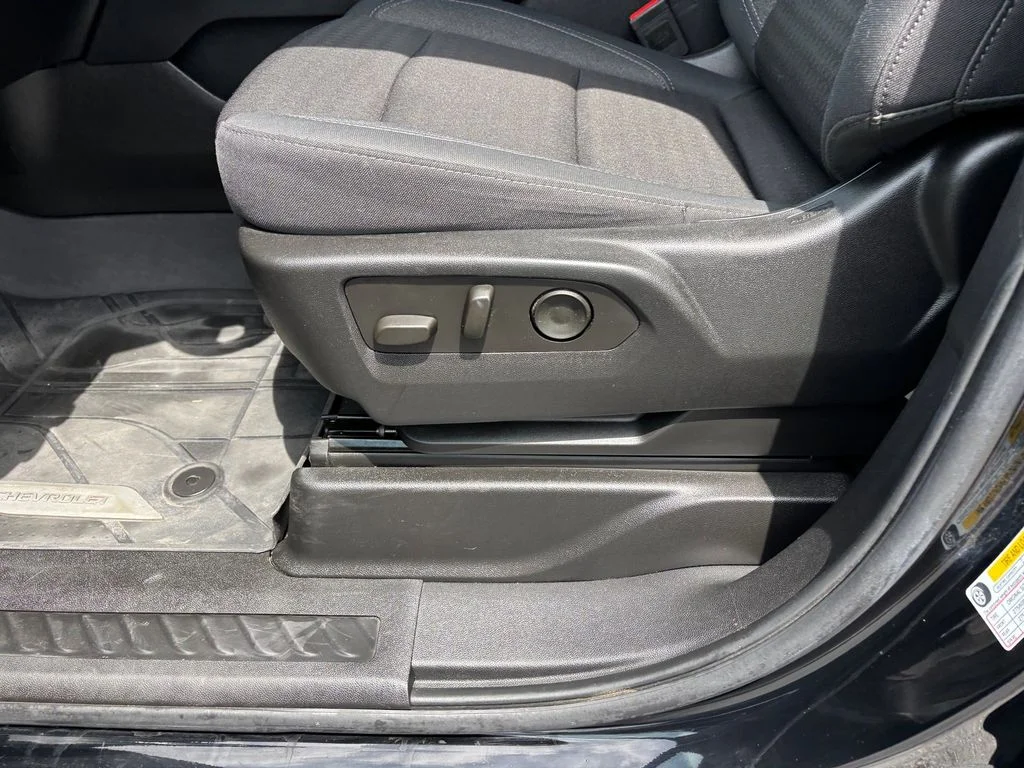 Used 2024 Black Chevrolet LS image 25