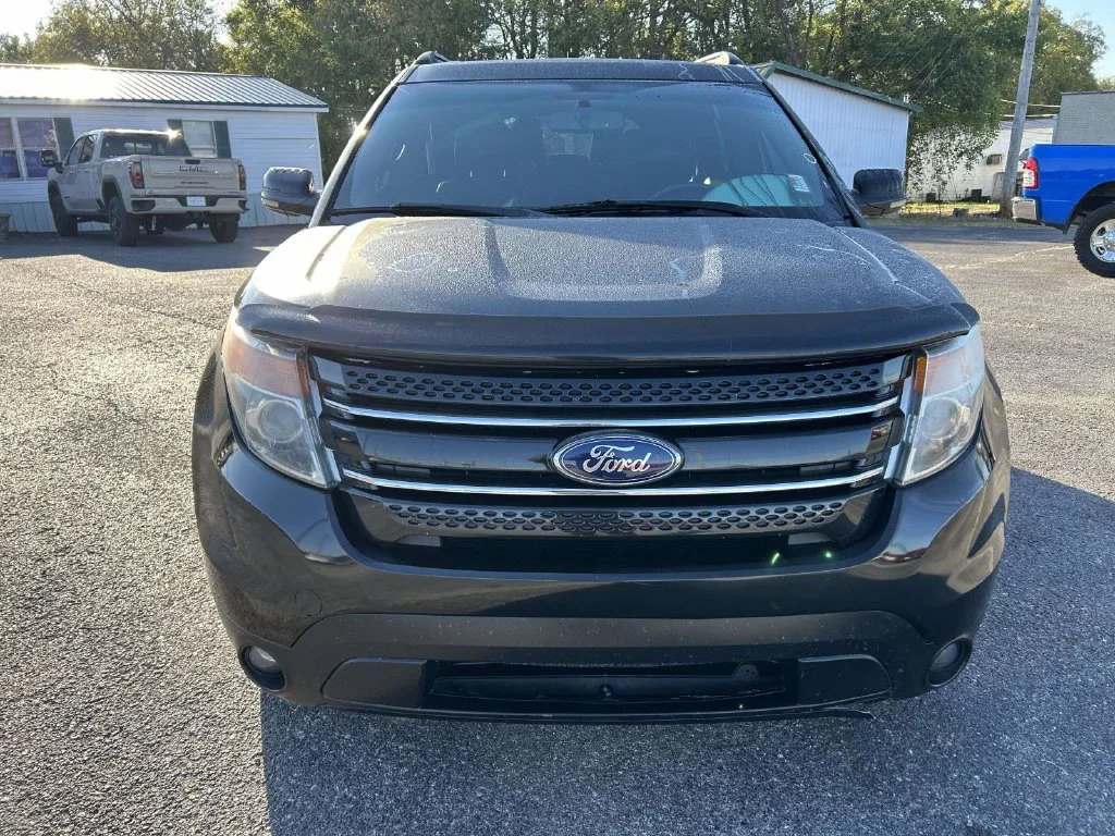 Used 2013 Black Ford XLT image 9
