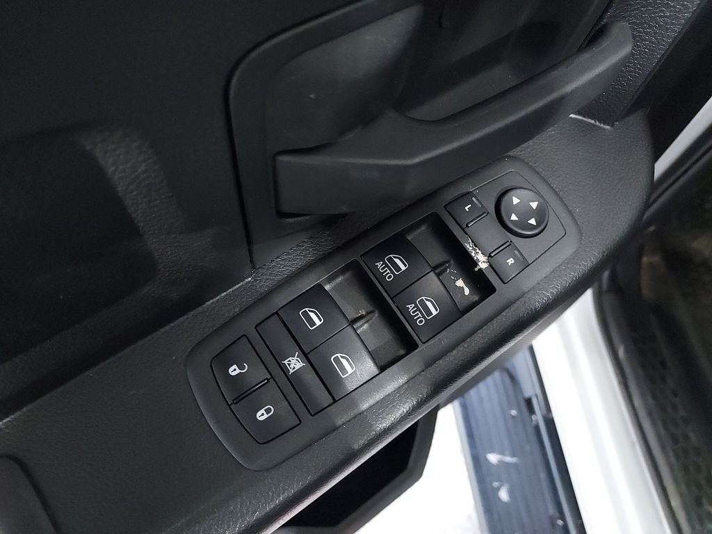 Used 2022 White Ram SSV image 19