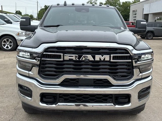 New 2026 Granite Crystal Metallic Clear-Coat Exterior Paint RAM Tradesman image 11