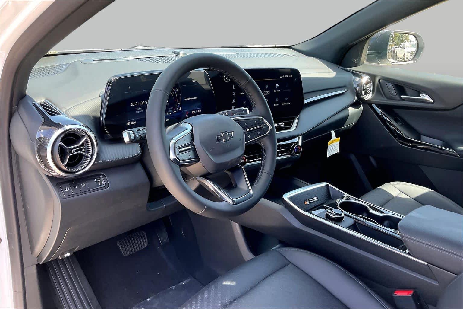 2027 Chevrolet Equinox LT - Photo 9