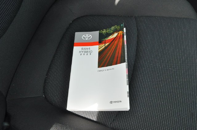 Used 2023 White Toyota LE image 23