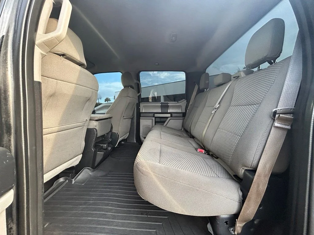 Used 2017 Shadow Black Ford XLT image 28