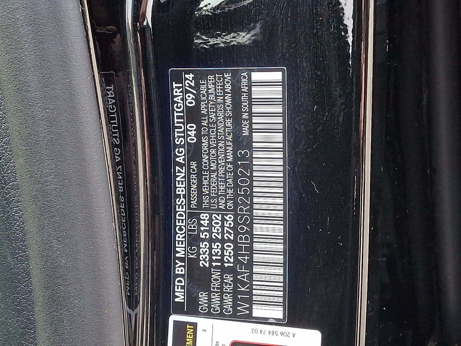 2025 Mercedes-Benz C-Class Sedan C 300 - Photo 27