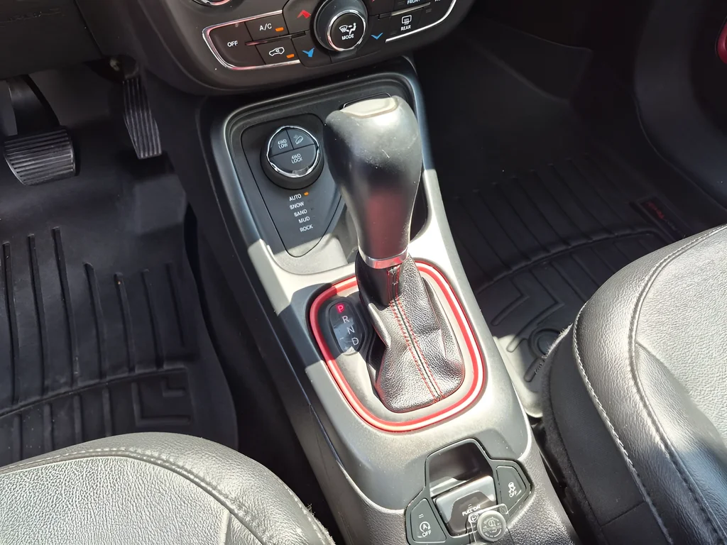 Used 2019 Gray Jeep Trailhawk image 30