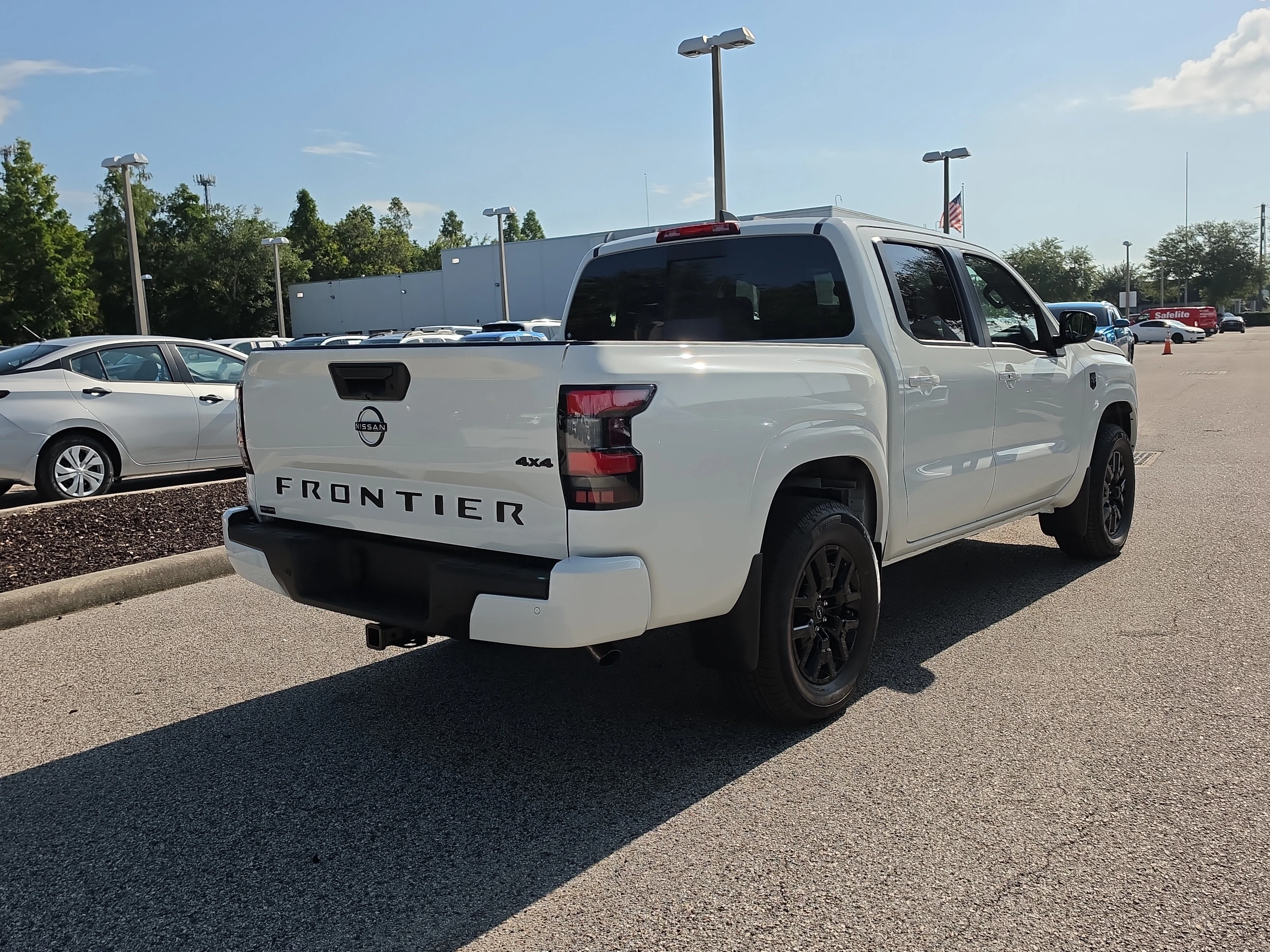 New 2026 Glacier White Nissan Crew Cab SV image 8