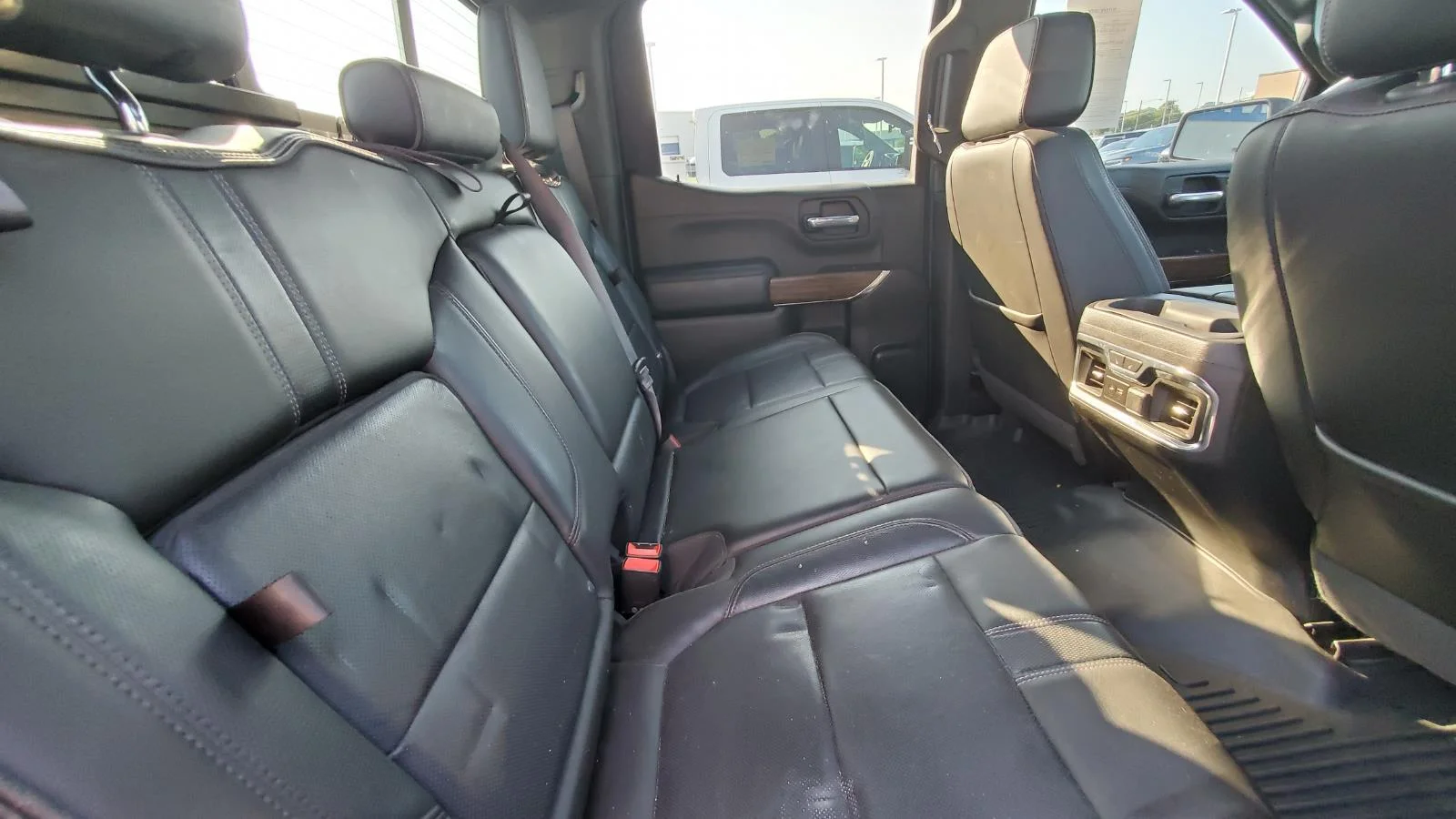 Used 2019 BLACK Chevrolet High Country image 6