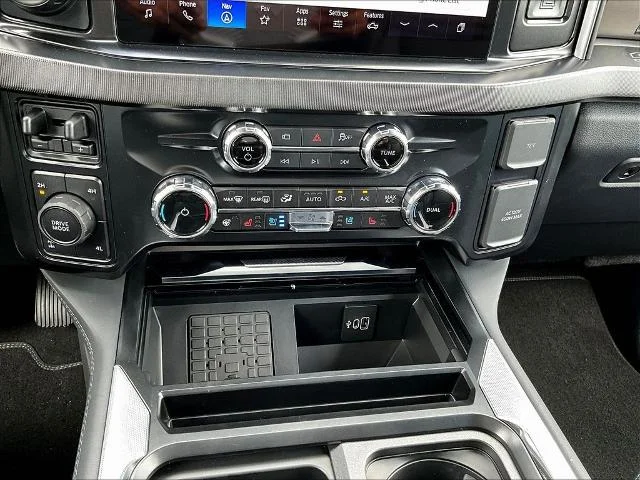 New 2026 Star White Metallic Tri-Coat Ford F-250® Platinum® image 66