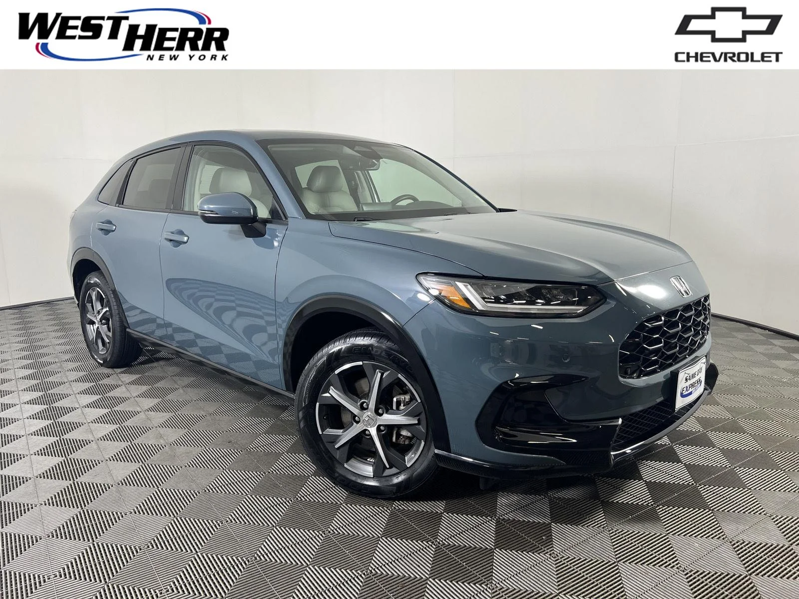 Used 2025 Gn Honda EX-L image 1