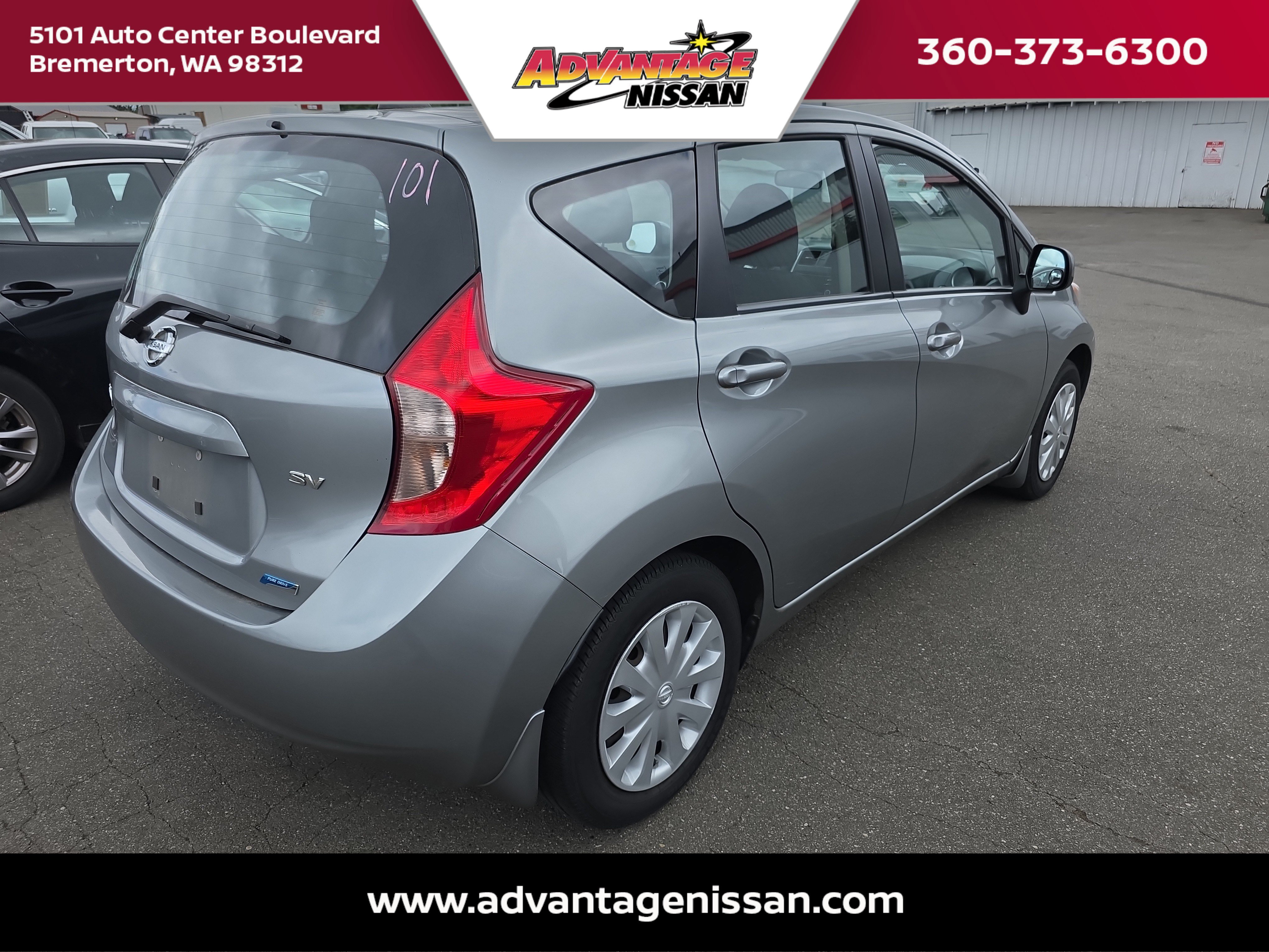 Used 2014 Magnetic Gray Metallic Nissan SV image 4