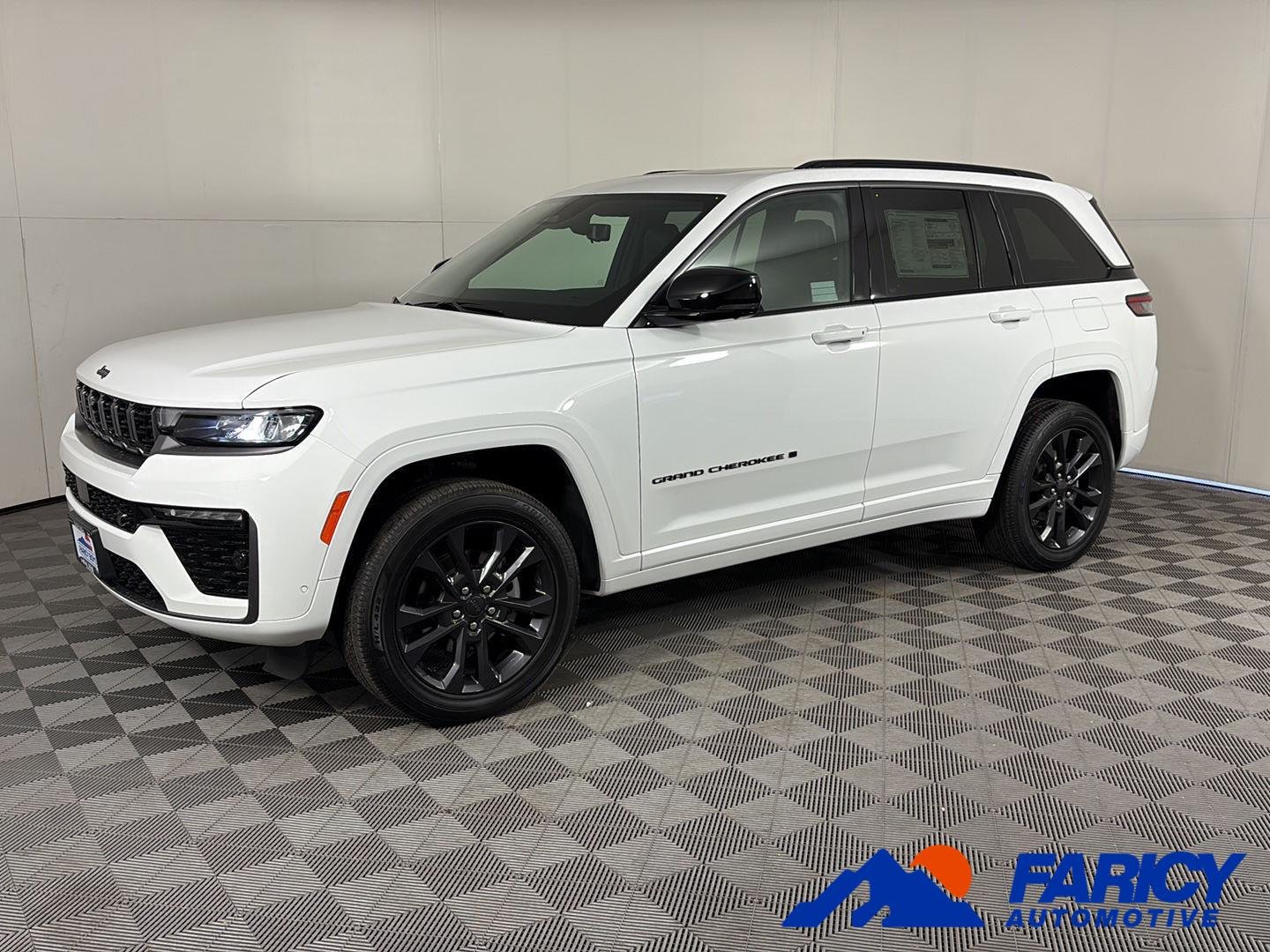 New 2026 Bright White Clear-Coat Exterior Paint Jeep Limited Reserve image 1