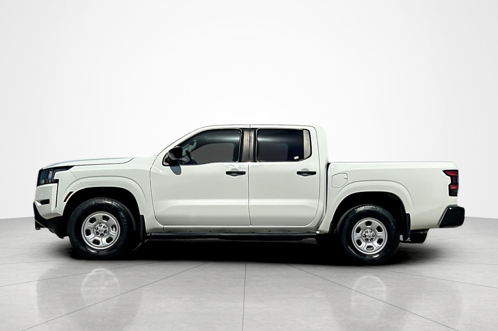 Used 2024 Glacier White Nissan S image 2