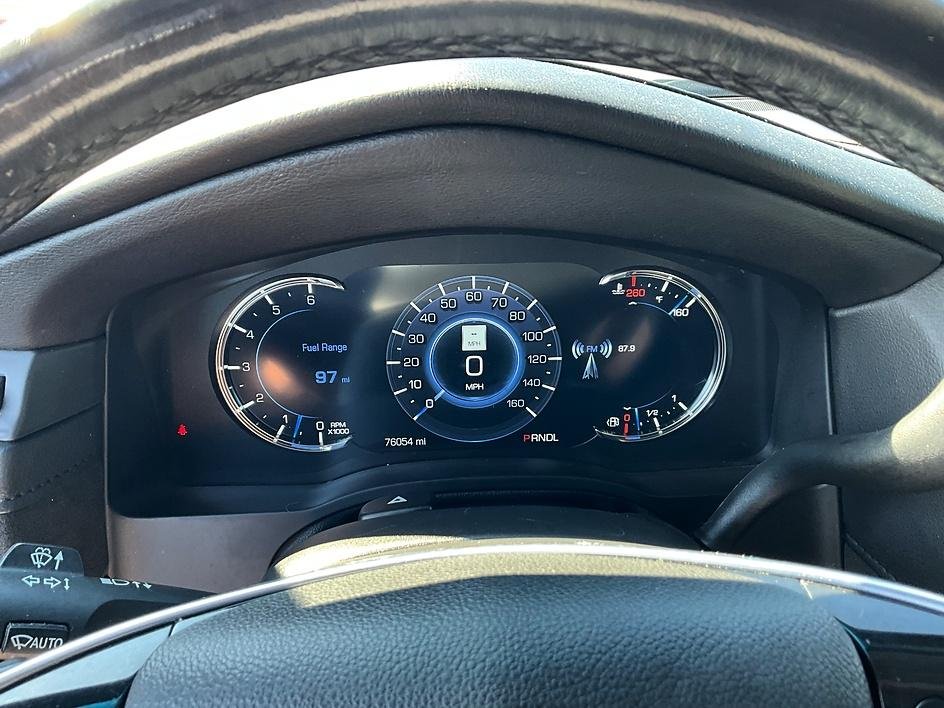 Used 2020 White Cadillac Luxury image 17