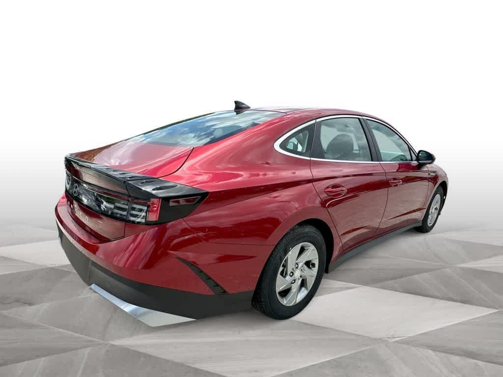 New 2026 Ultimate red Hyundai SE image 8