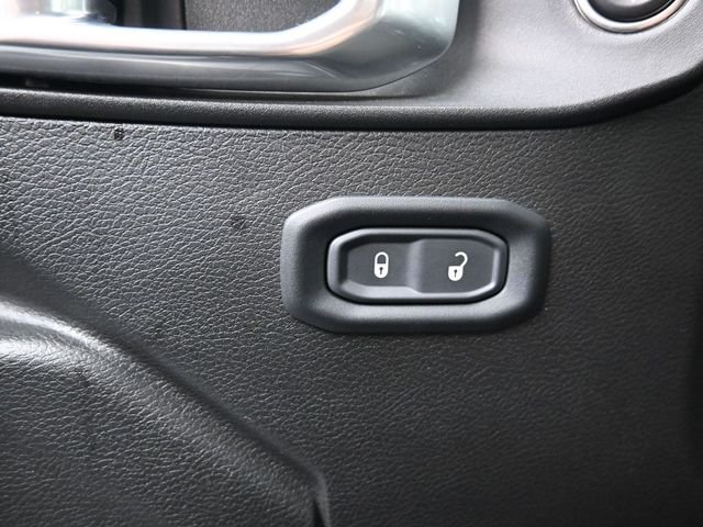 Used 2023 Black Jeep Mojave image 23