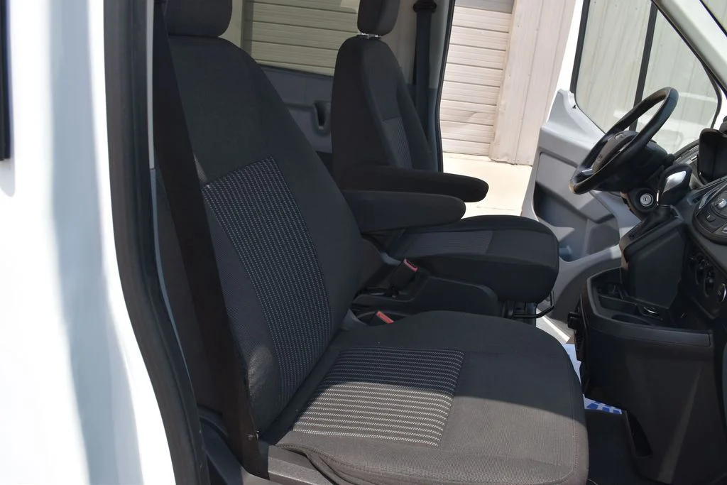 Used 2019 White Ford XLT image 24