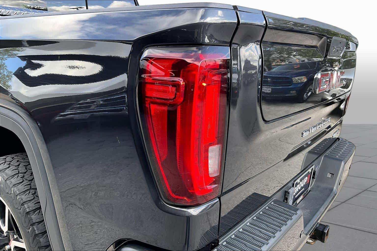 Used 2020 Carbon Black Metallic GMC AT4 image 28