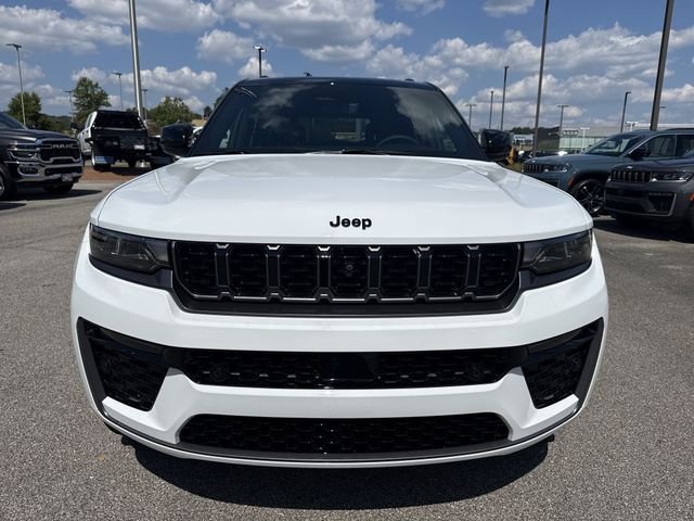 New 2026 White Jeep Limited Reserve image 2