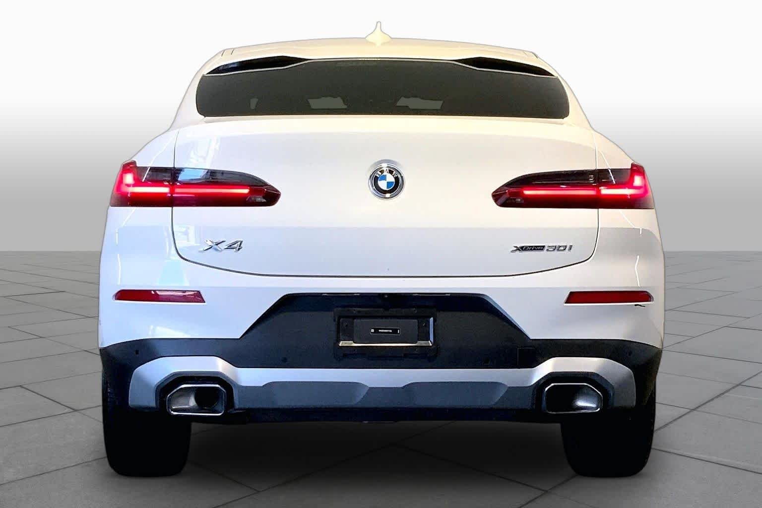 Used 2024 Alpine White BMW xDrive30i image 5