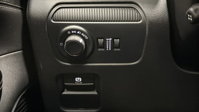 New 2026 High Gloss Black Exterior Paint Jeep Limited Reserve image 32